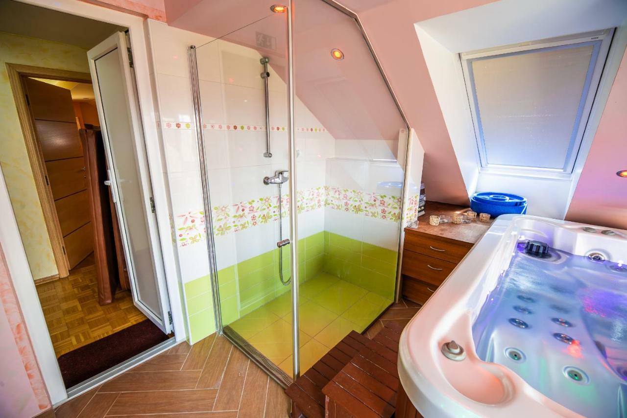 Luxury Apartment Ana With Hot Tub Visnja Gora ภายนอก รูปภาพ